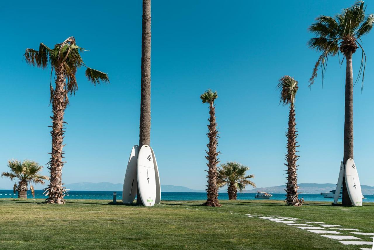 Radisson Collection Hotel, Bodrum Akyarlar Bagian luar foto Palm trees in the city