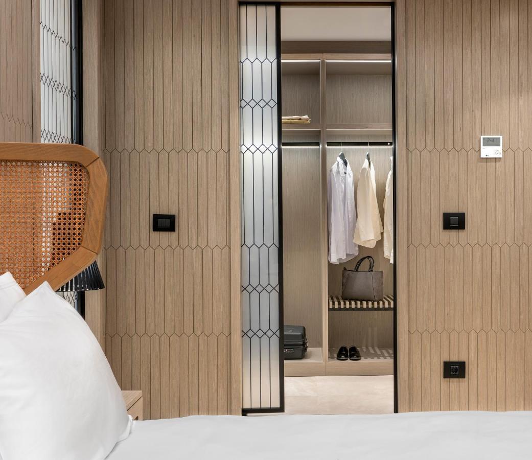 Radisson Collection Hotel, Bodrum Akyarlar Bagian luar foto A walk-in closet
