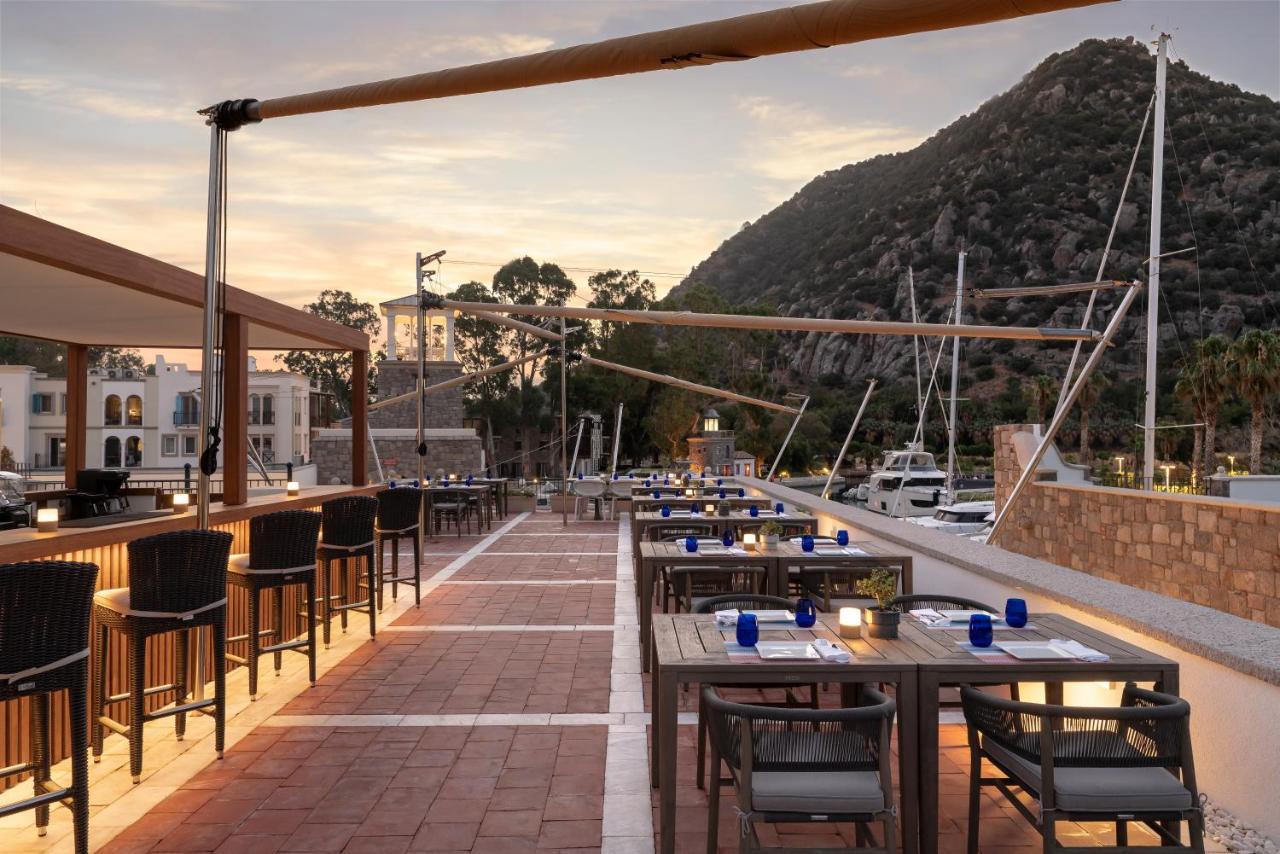 Radisson Collection Hotel, Bodrum Akyarlar Bagian luar foto The restaurant at the hotel